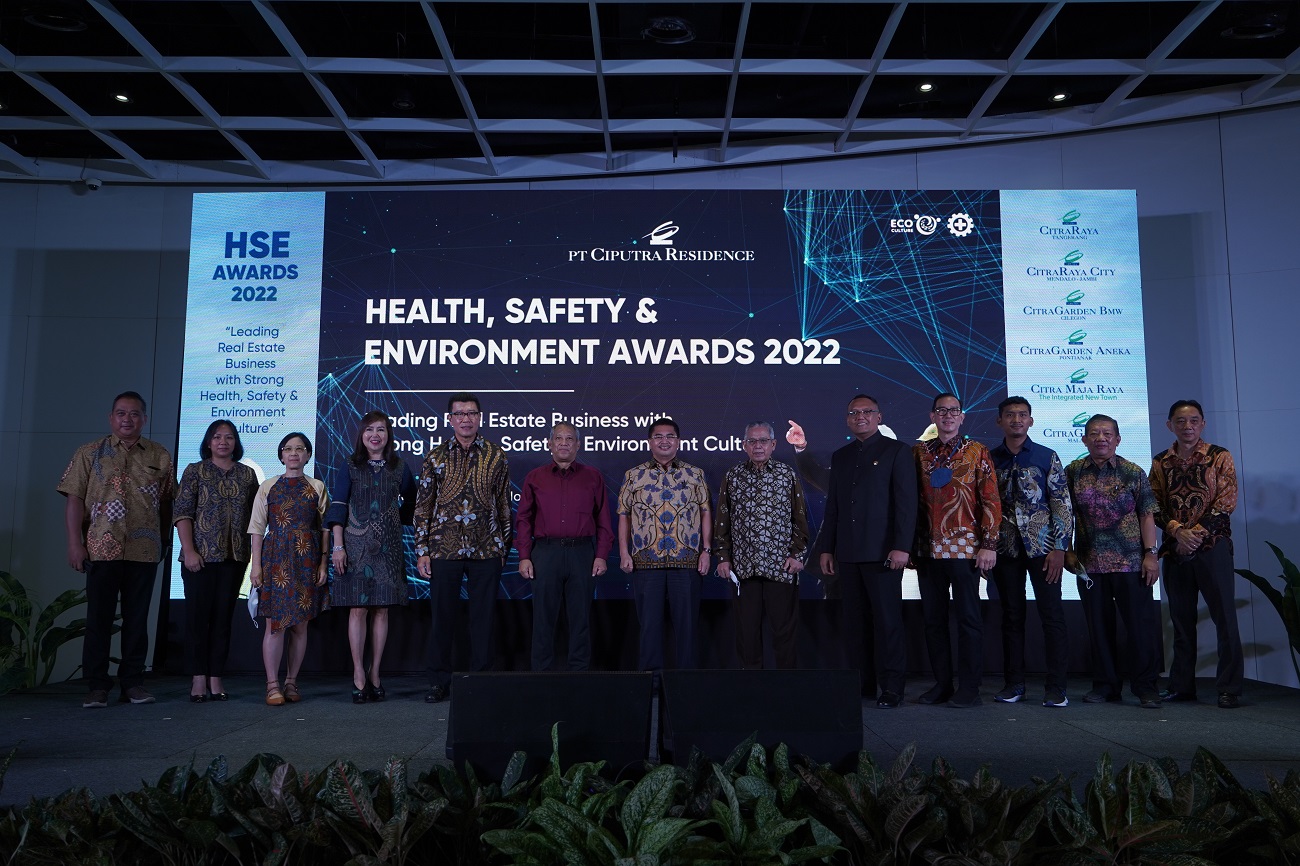 PT Ciputra Residence Secara Konsisten Memberikan Penghargaan Untuk Mitra Kerja Kontraktor dan Internal Proyek di Acara Health, Safety, & Environment Award 2022